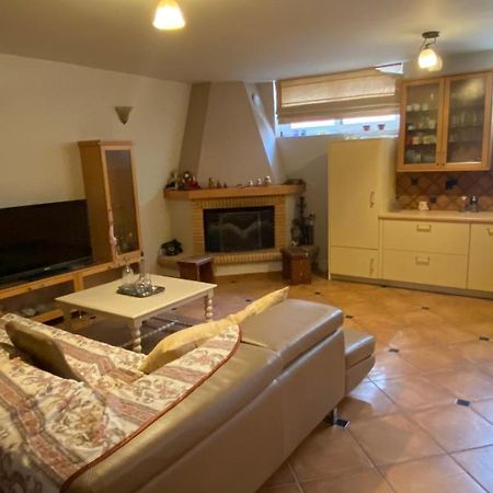Seaside Family Apartment - Kalamata Faraí Екстериор снимка